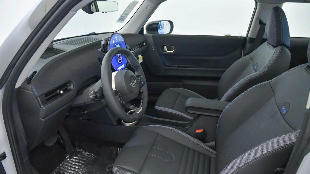 new 2025 MINI Hardtop car, priced at $35,595