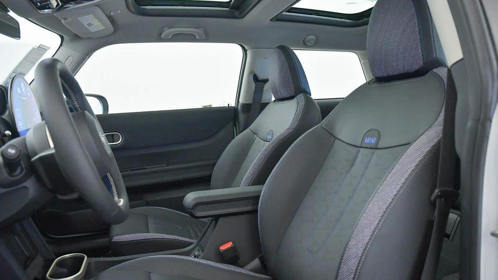 new 2025 MINI Hardtop car, priced at $35,595