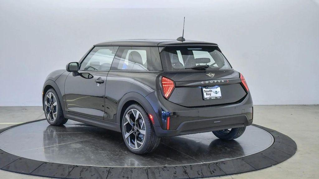 new 2025 MINI Hardtop car, priced at $36,015