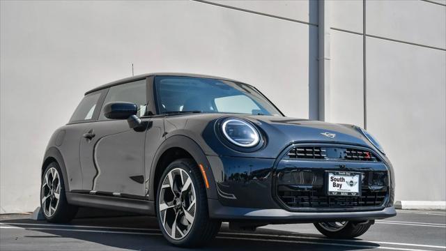 new 2025 MINI Hardtop car, priced at $37,295