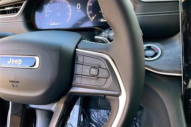 new 2025 Jeep Grand Cherokee car, priced at $52,535
