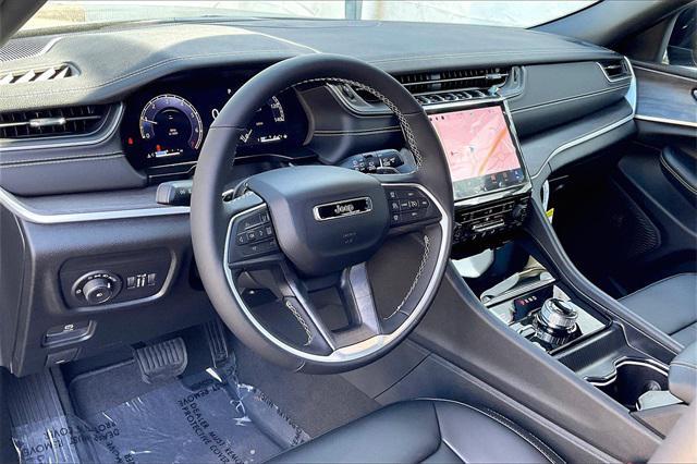 new 2025 Jeep Grand Cherokee car, priced at $52,535