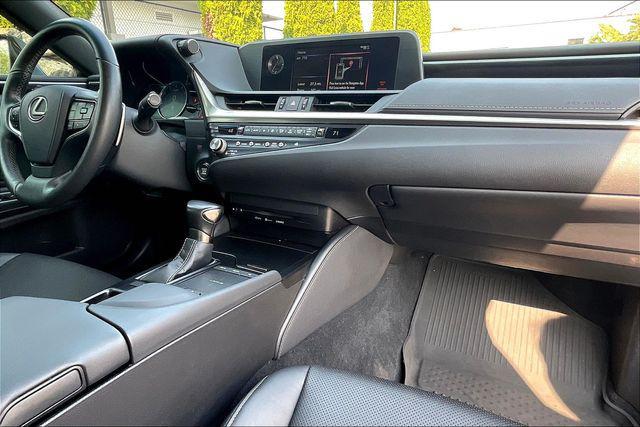 used 2021 Lexus ES 250 car, priced at $27,900