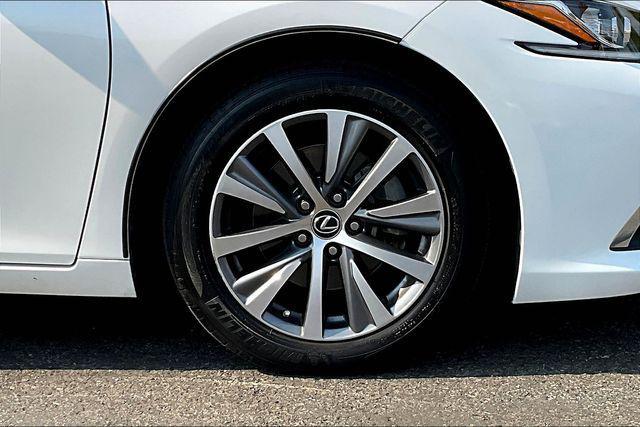 used 2021 Lexus ES 250 car, priced at $27,900