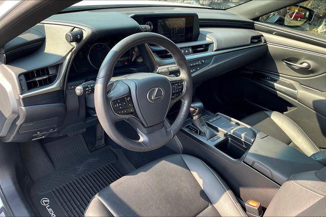 used 2021 Lexus ES 250 car, priced at $27,900
