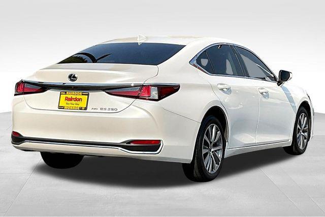 used 2021 Lexus ES 250 car, priced at $27,900