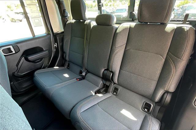 new 2025 Jeep Gladiator car, priced at $42,385
