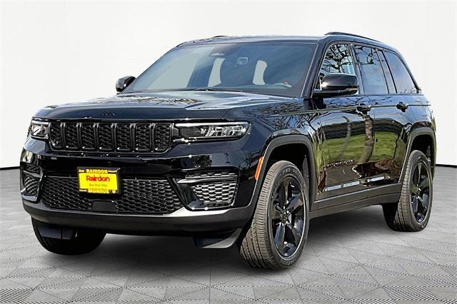 new 2025 Jeep Grand Cherokee car, priced at $48,175