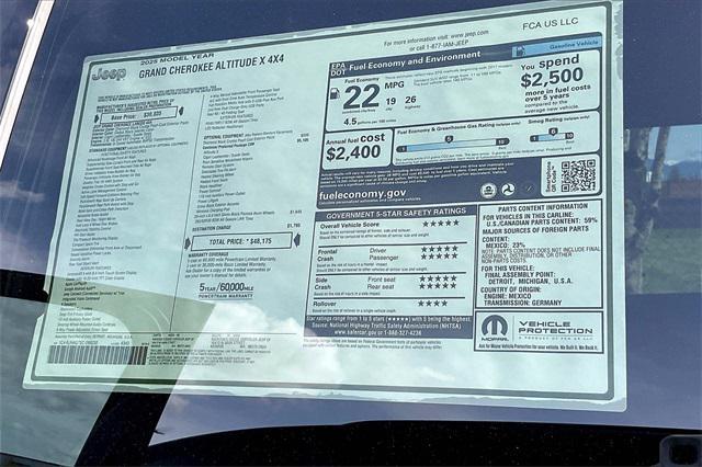 new 2025 Jeep Grand Cherokee car, priced at $48,175