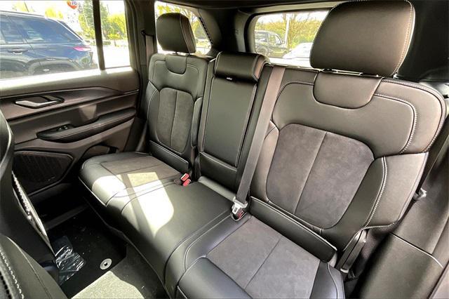 new 2025 Jeep Grand Cherokee car, priced at $48,175