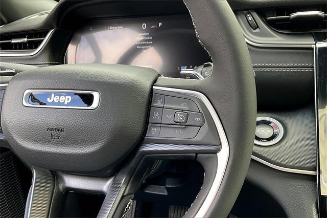 new 2025 Jeep Grand Cherokee car, priced at $48,175
