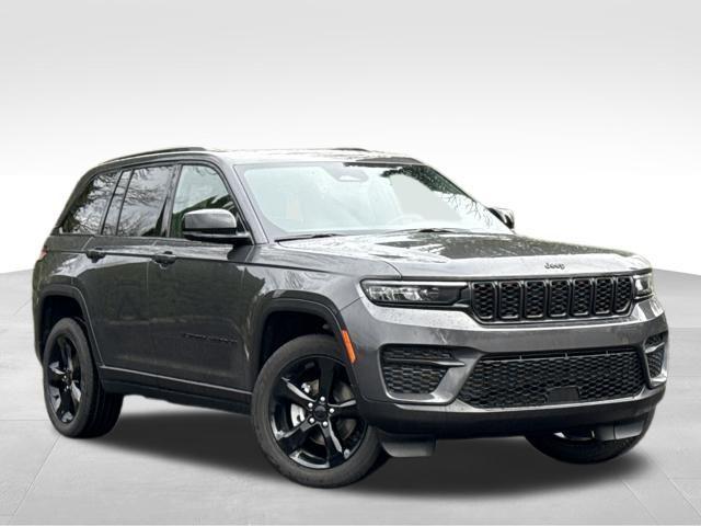 new 2025 Jeep Grand Cherokee car, priced at $48,175
