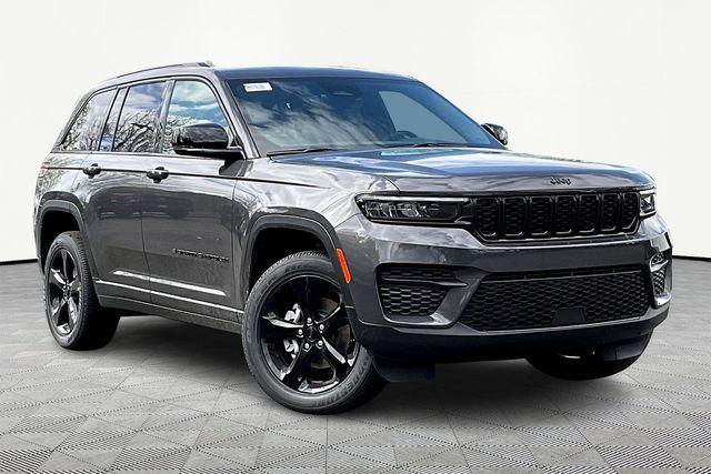 new 2025 Jeep Grand Cherokee car, priced at $48,175