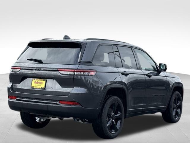 new 2025 Jeep Grand Cherokee car, priced at $48,175