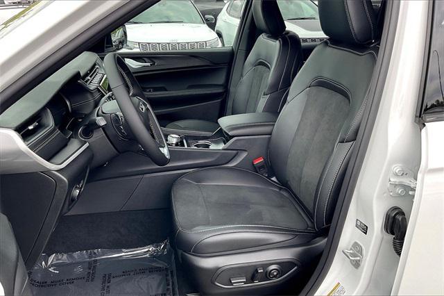 new 2025 Jeep Grand Cherokee car, priced at $48,775