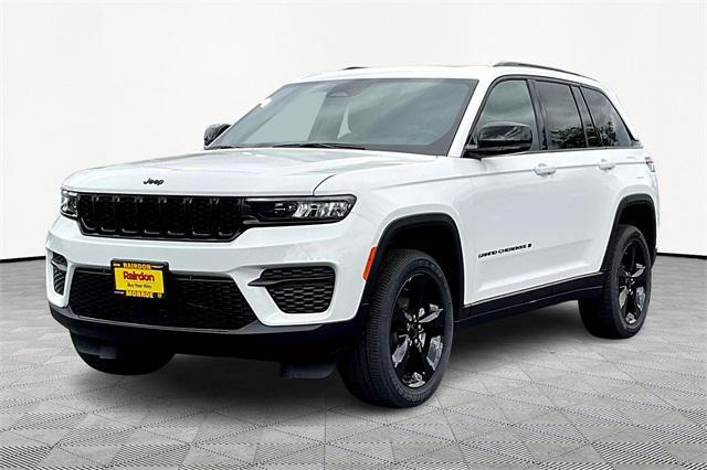 new 2025 Jeep Grand Cherokee car, priced at $48,775