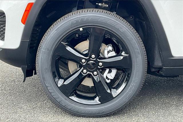 new 2025 Jeep Grand Cherokee car, priced at $48,775