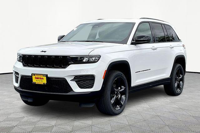 new 2025 Jeep Grand Cherokee car, priced at $48,775