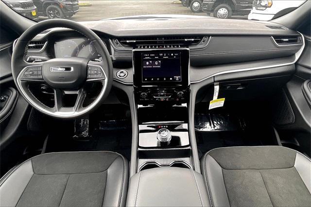 new 2025 Jeep Grand Cherokee car, priced at $48,775