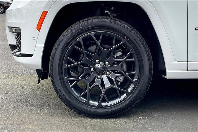 new 2025 Jeep Grand Cherokee L car, priced at $69,060