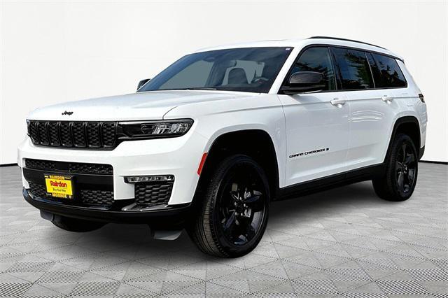 new 2024 Jeep Grand Cherokee L car, priced at $58,035