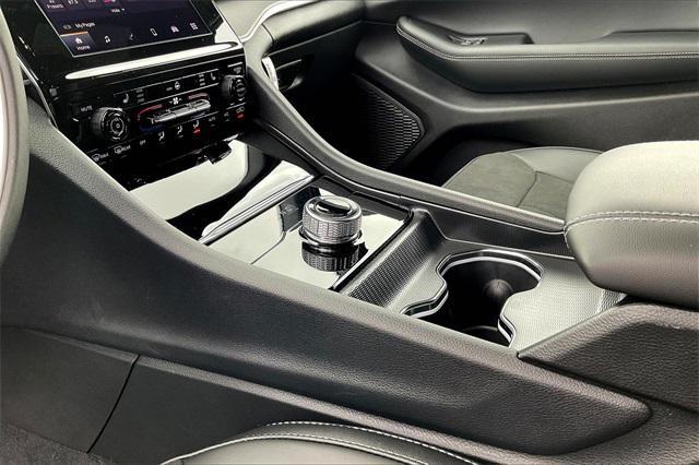 new 2025 Jeep Grand Cherokee car, priced at $48,175