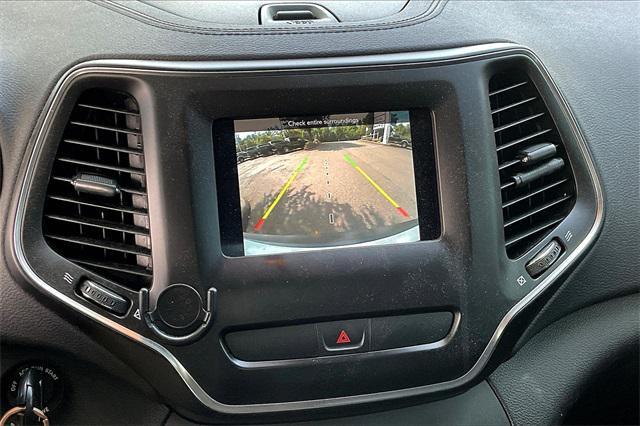 used 2019 Jeep Cherokee car, priced at $13,900