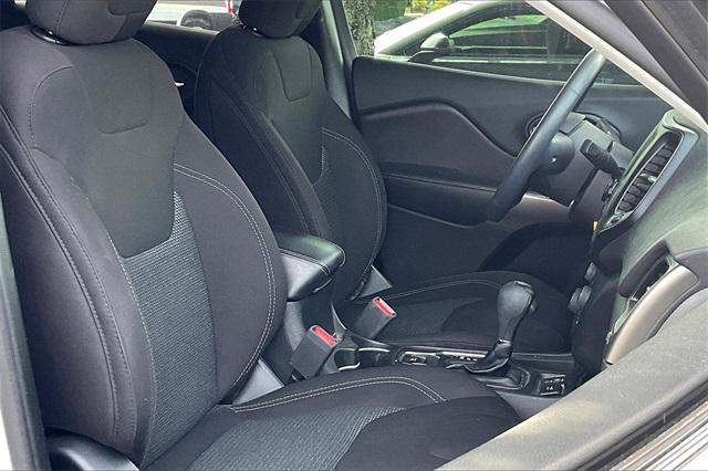 used 2019 Jeep Cherokee car, priced at $13,900