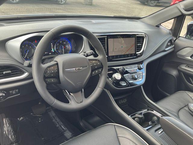 used 2025 Chrysler Pacifica car, priced at $36,990