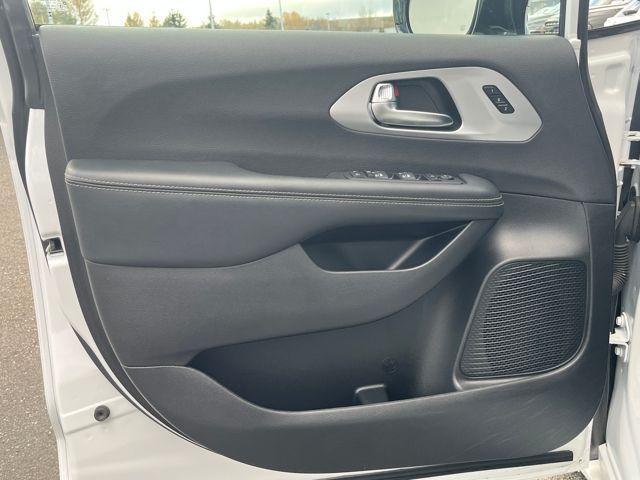 used 2025 Chrysler Pacifica car, priced at $36,990