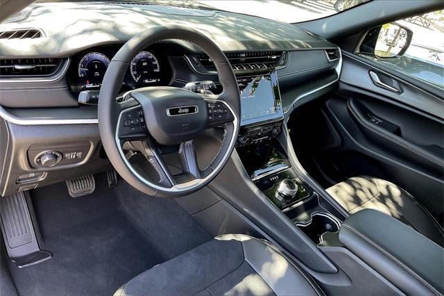 new 2025 Jeep Grand Cherokee car, priced at $49,370
