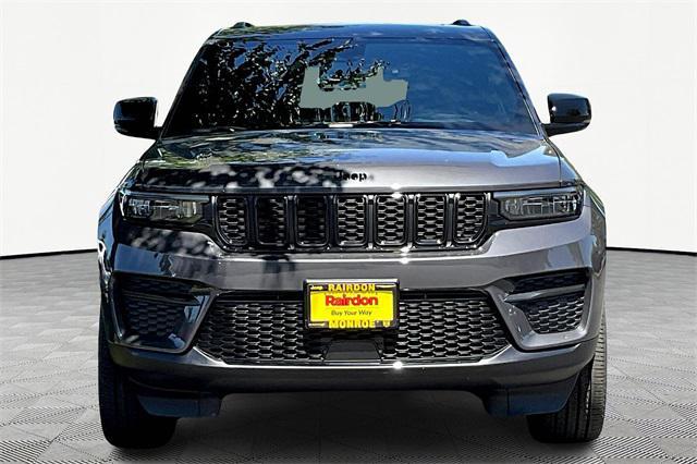 new 2025 Jeep Grand Cherokee car, priced at $49,370