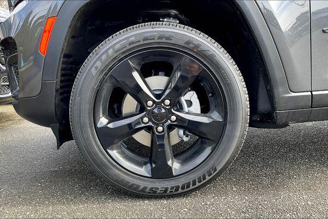 new 2025 Jeep Grand Cherokee car, priced at $49,170