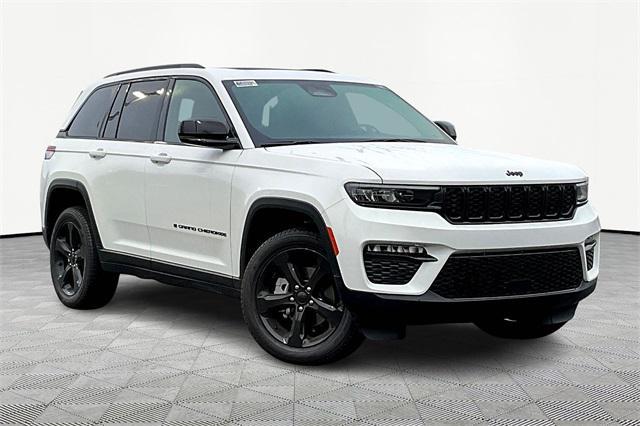 new 2025 Jeep Grand Cherokee car, priced at $51,940