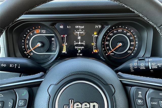 new 2025 Jeep Wrangler car, priced at $57,270