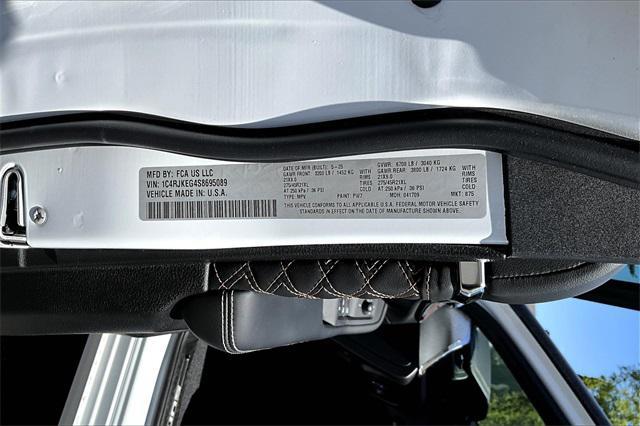 new 2025 Jeep Grand Cherokee L car, priced at $65,080