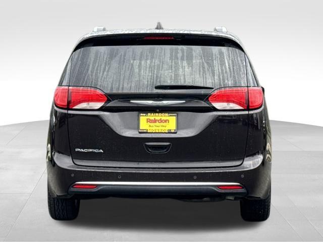 used 2017 Chrysler Pacifica car, priced at $17,490