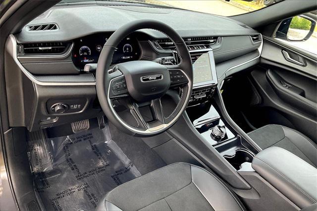 new 2025 Jeep Grand Cherokee car, priced at $48,375