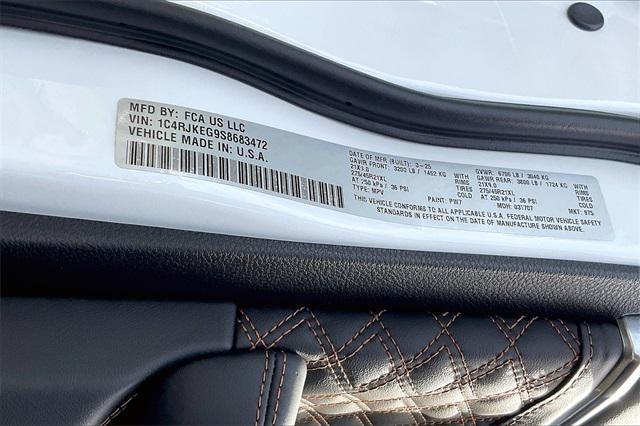 new 2025 Jeep Grand Cherokee L car, priced at $69,060