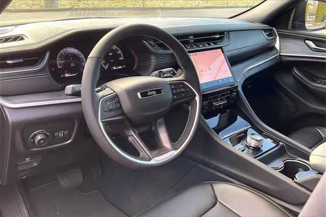 new 2025 Jeep Grand Cherokee car, priced at $52,535