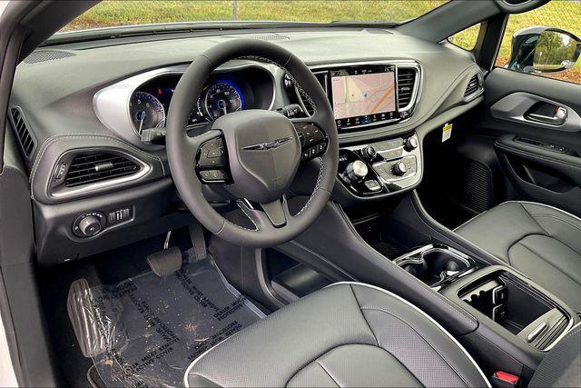 new 2026 Chrysler Pacifica car, priced at $53,815