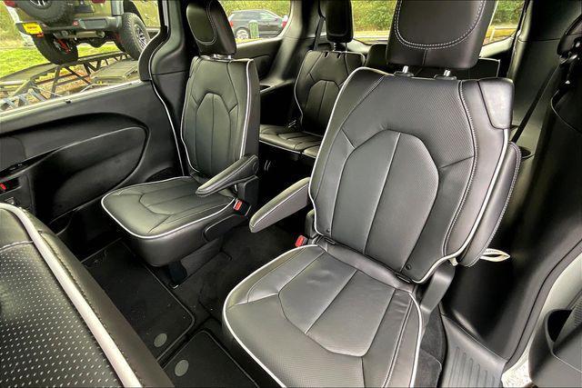 new 2026 Chrysler Pacifica car, priced at $53,815