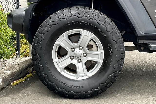 used 2018 Jeep Wrangler Unlimited car, priced at $27,900