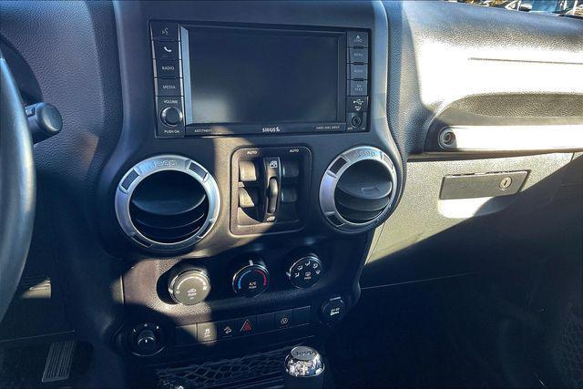 used 2015 Jeep Wrangler Unlimited car, priced at $21,900