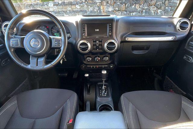 used 2015 Jeep Wrangler Unlimited car, priced at $21,900