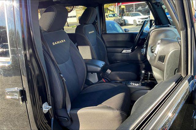 used 2015 Jeep Wrangler Unlimited car, priced at $21,900