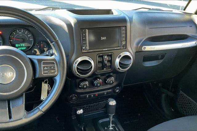 used 2015 Jeep Wrangler Unlimited car, priced at $21,900