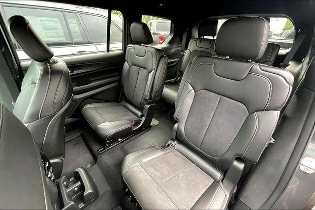 new 2025 Jeep Grand Cherokee L car, priced at $51,370