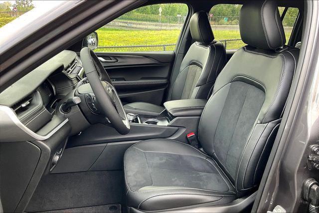 new 2025 Jeep Grand Cherokee L car, priced at $51,370