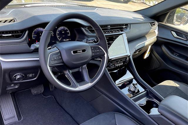 new 2025 Jeep Grand Cherokee L car, priced at $51,370